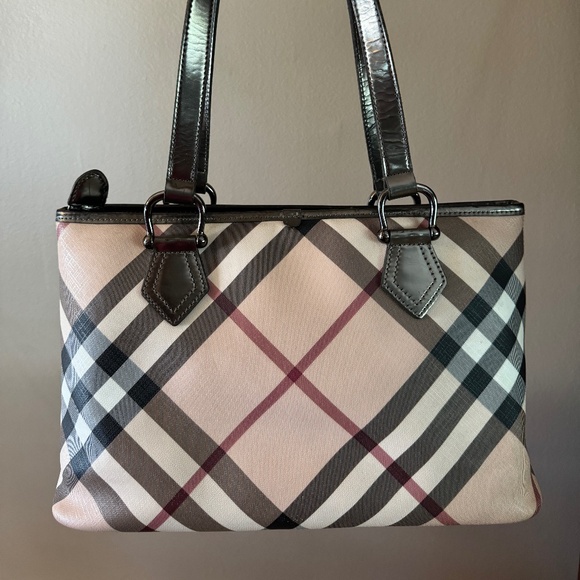 Burberry Check handbag ***LOOK*** - Picture 1 of 6